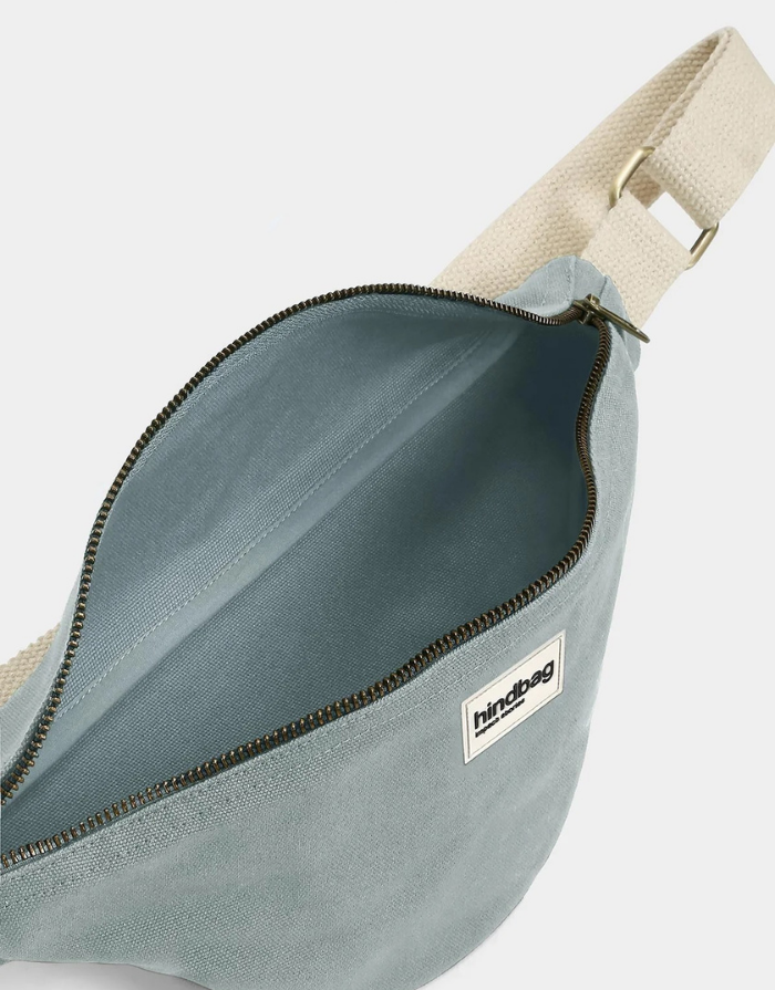 Hindbag Fanny Pack Olivia in Salbei aus GOTS-zertifizierter Bio-Baumwolle mit verstellbarem Schultergurt