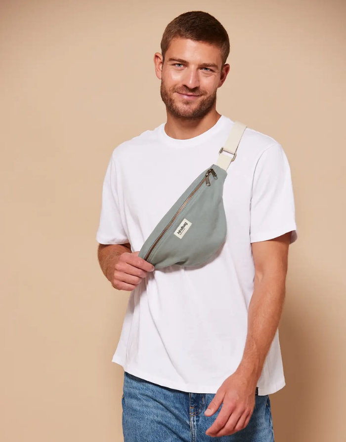 Hindbag Fanny Pack Olivia in Salbei aus GOTS-zertifizierter Bio-Baumwolle mit verstellbarem Schultergurt