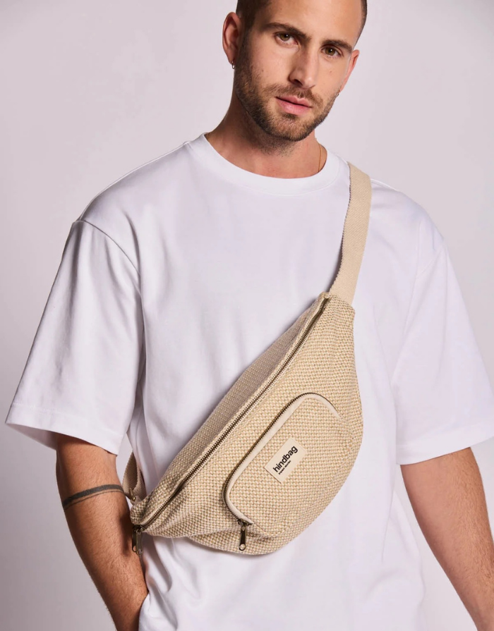 Hindbag Fanny Pack Sofia XL in Naturweiß Geflecht aus GOTS-zertifizierter Bio-Baumwolle mit zwei Reißverschluss-Außentaschen und verstellbarem Schultergurt