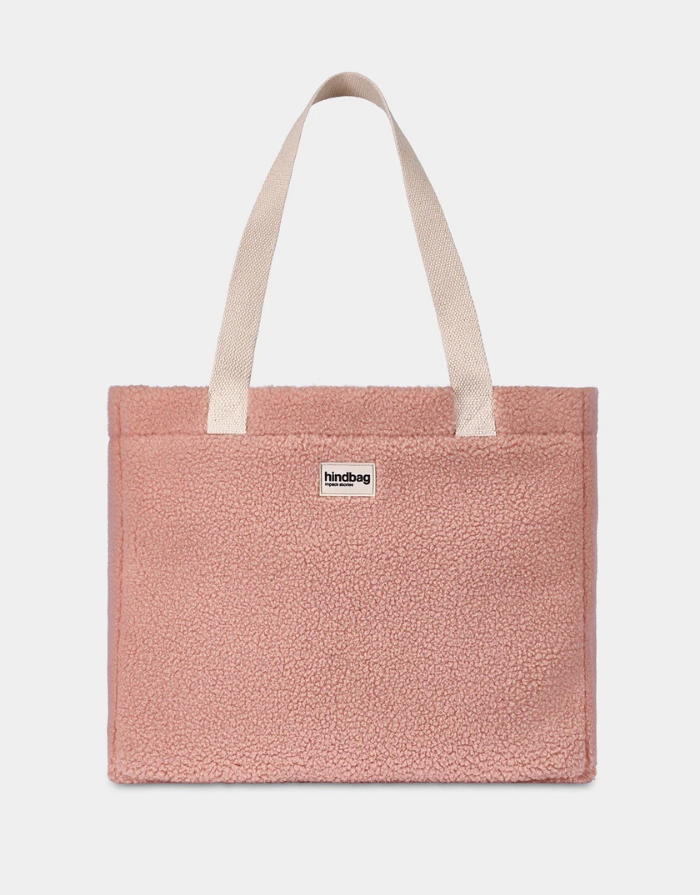  Hindbag Tasche Claude in Teddy Puderrosa aus GRS-zertifiziertem Teddy-Material mit Innentasche und Magnetverschluss