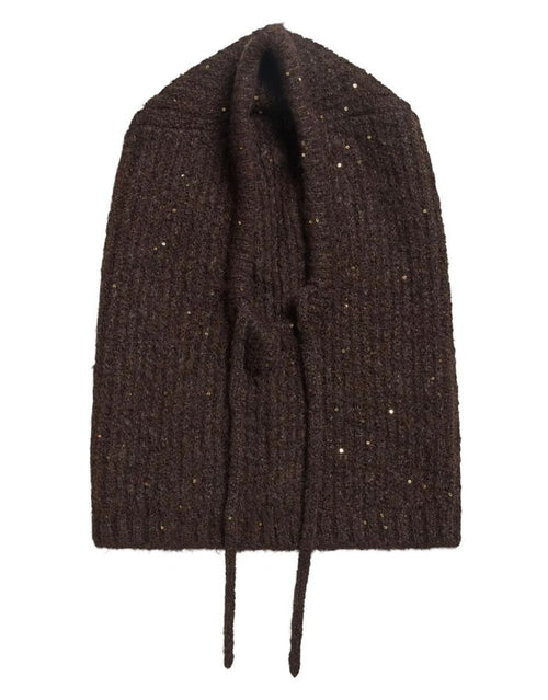 Gestrickte Vikenzia Balaclava von VILA in Coffee Bean mit funkelnden Pailletten und Bindebändern.