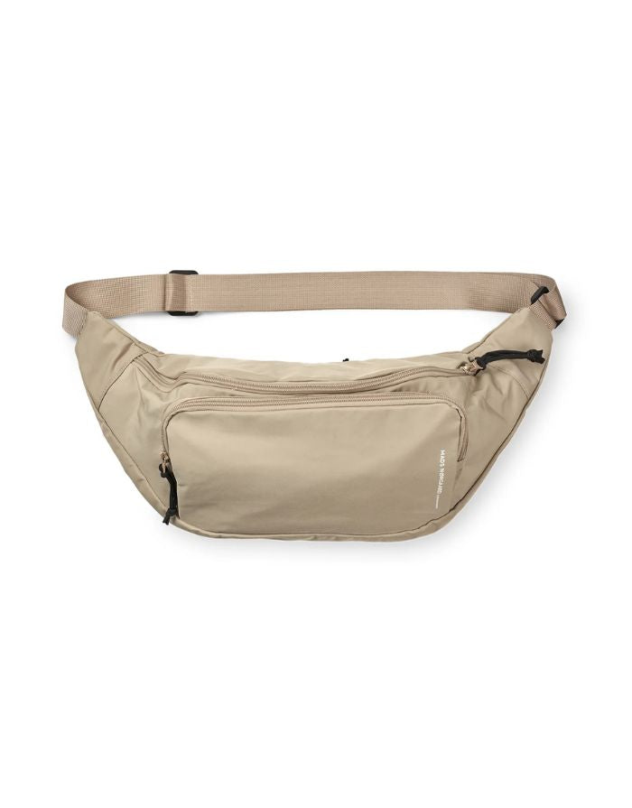 Mads Nørgaard Bauchtasche Tian Coco Overland Trek mit mehreren Reißverschlusstaschen.