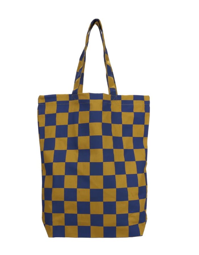 Baumwoll Einkaufsbeutel von Kado Design mit Schachbrett Muster in Blau und Khaki Grün als Freisteller von vorne