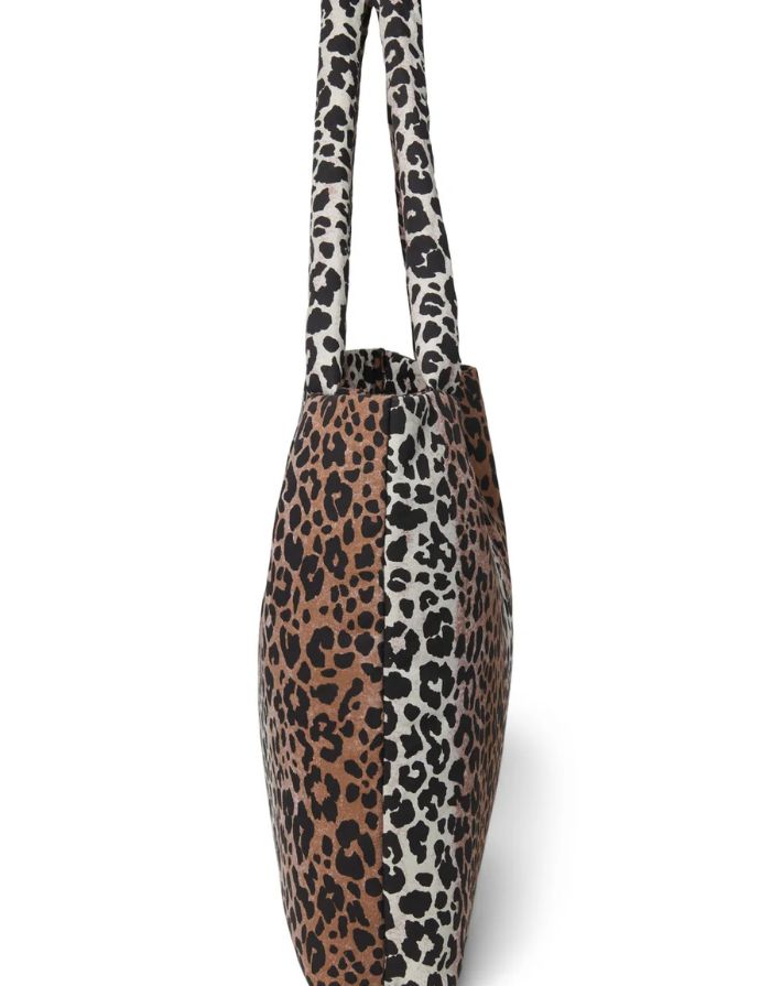 Studio Noos Mom Bag Soft Cotton Leopard – große Alltagstasche aus 100 % Baumwolle, geräumige Schultertasche und Wickeltasche im Leopardenmuster, Maße 58x42 cm.
