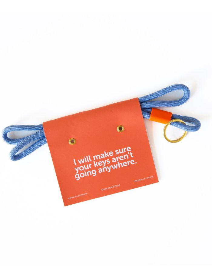 A Journal Schlüsselanhänger Lang Blue, 45 cm langer Keycord für Schlüssel oder Ausweise, praktischer Schlüsselhalter in leuchtendem Blau
