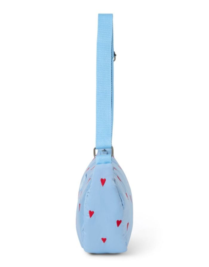  Studio Noos Fanny Pack Puffy Light Blue Hearts in Hellblau mit Herzmuster.