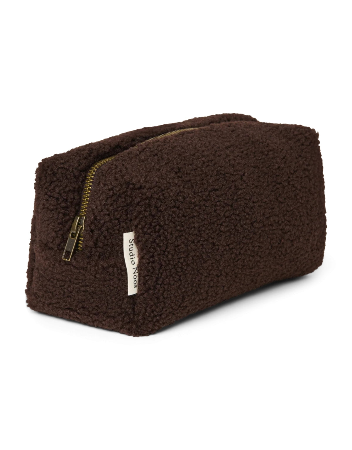 Schokoladenbraunes Täschchen Chocolate Teddy von Studio Noos aus weichem Teddy-Material zur praktischen Aufbewahrung kleiner Essentials.