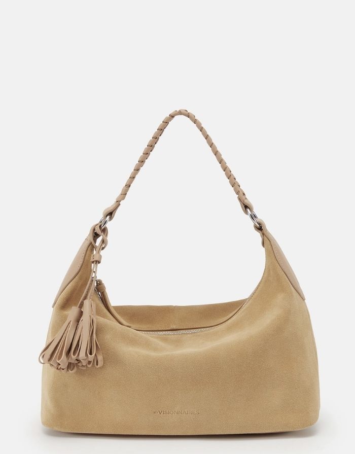 Les Visionnaires Leonie Cozy Boho Tasche Soft Tan aus Wildleder, Schultertasche mit Quastenanhänger und Reißverschluss in Boho Stil