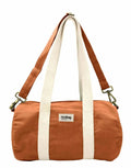 Hindbag Tasche Simon Mini in Siena, kleine Polochon-Tasche aus GOTS-zertifizierter Bio-Baumwolle, mit Reißverschluss und Innentasche, Schulterriemen.