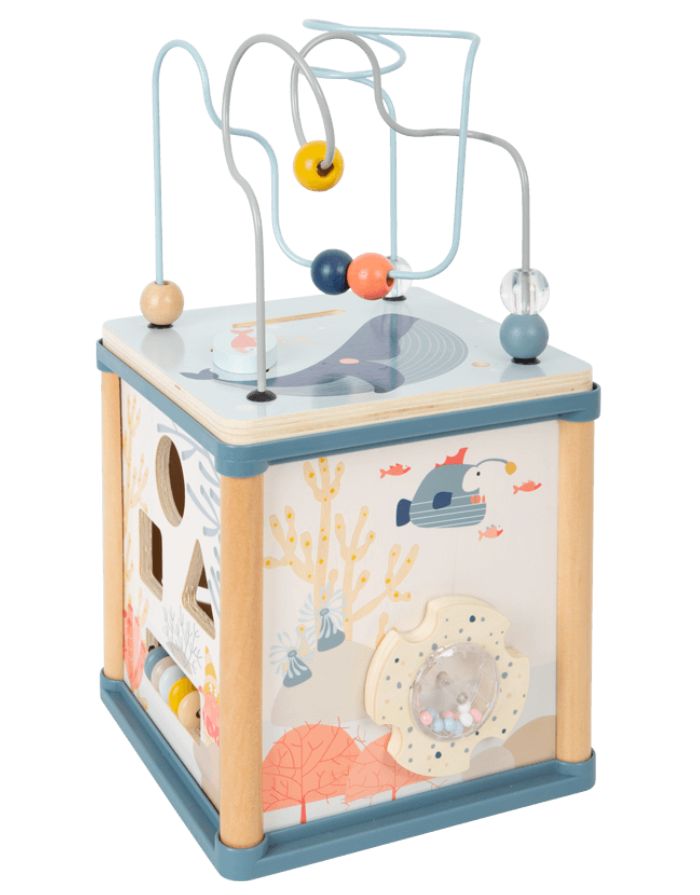 Motorikwürfel Unterwasserwelt aus Holz von small foot mit Motorikschleife, Formsteckspiel, Schiebelabyrinth, Zahnrädern, Rassel und Angelspiel in maritimem Design mit Oktopus und Meeresmotiven