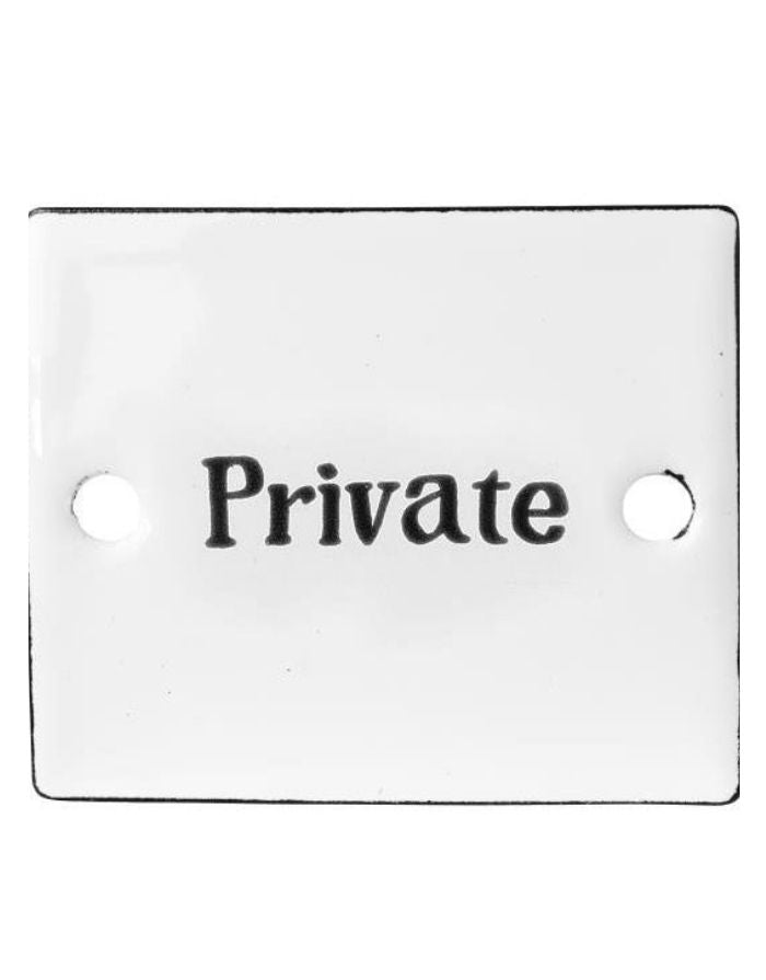 Weißes Schild aus Emaille mit der schwarzen Aufschrift Private