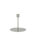 Kerzenhalter Anit von House Doctor aus Eisen mit Silber-Finish im industriell-eleganten Design.