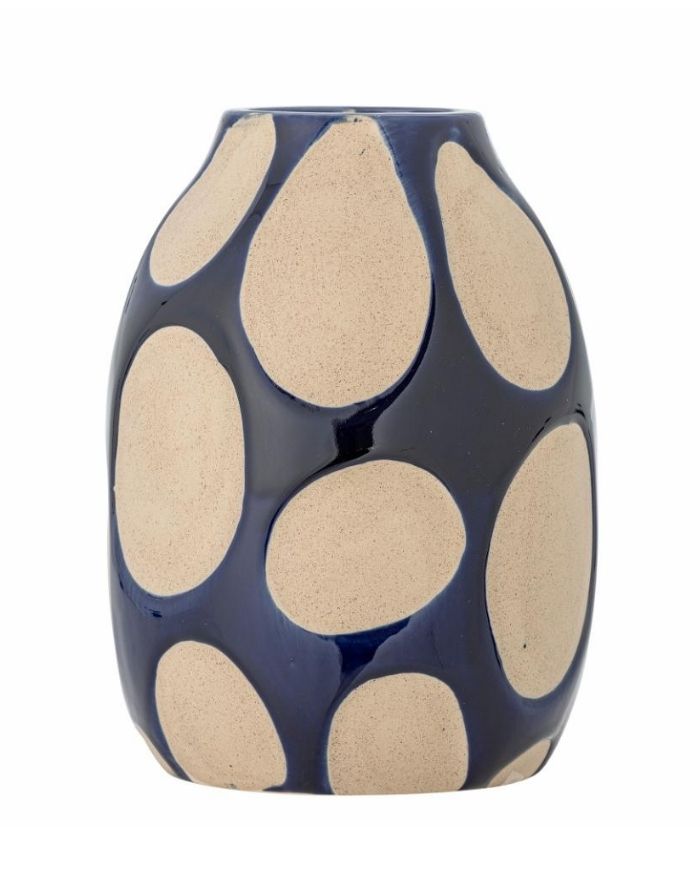 Blaue Steingutvase mit grafischem Muster von Bloomingville