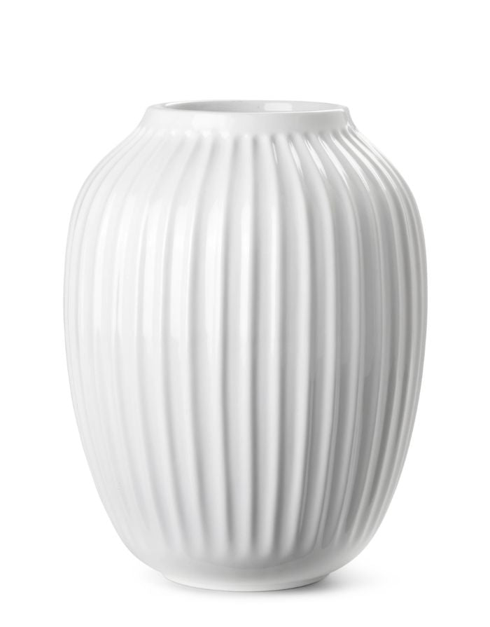 Kähler Hammershøi Vase Weiß 25,5cm – Gesamtansicht auf hellem Hintergrund
