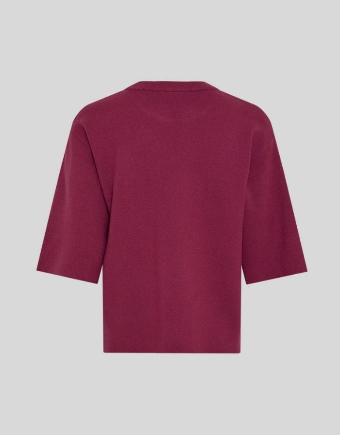 Roter Agatha East 3/4 Feinstrickpullover von MSCH Copenhagen mit Rundhalsausschnitt, weiten 3/4-Ärmeln und lockerer Passform als Freisteller von hinten