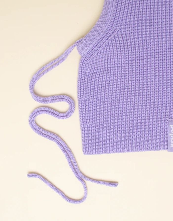 Lila Balaclava aus 100 % Merinowolle von Popeia – nachhaltiges Winter-Accessoire, warm, weich und stilvoll
