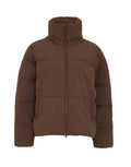 Braune wattierte Jacke Refron von MSCH Copenhagen in Hot Fudge mit kurzer Bomber-Silhouette, hohem Stehkragen und Reißverschluss.