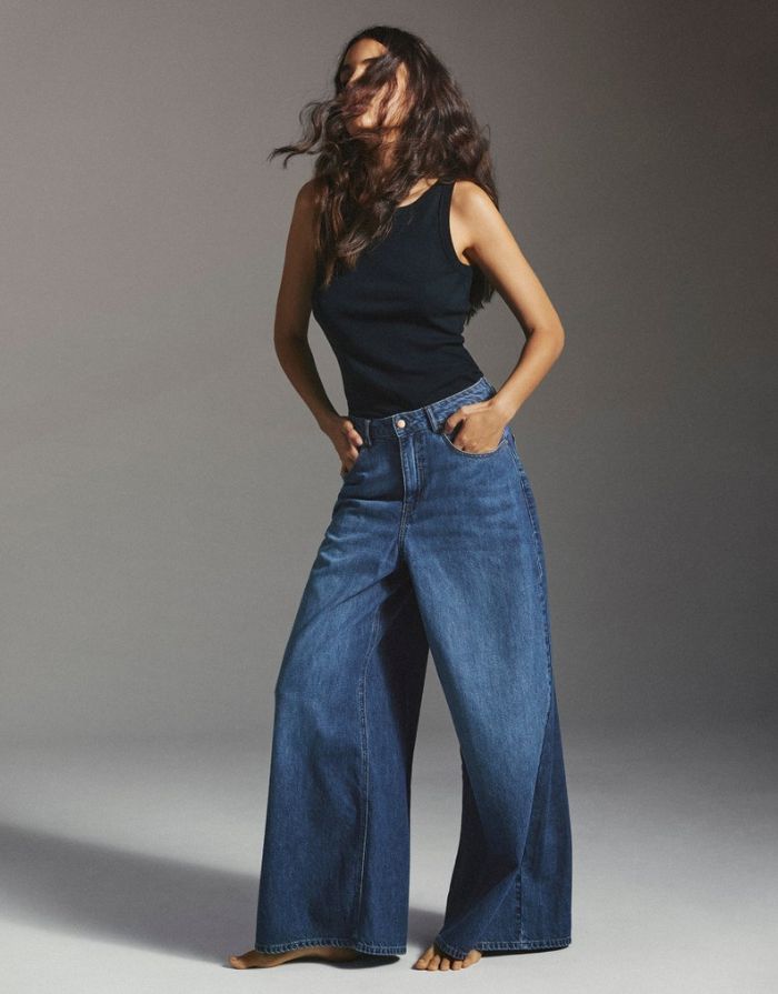MSCH Copenhagen Jeans Turig Alena Mid Blue Wash mit extra weitem Bein.