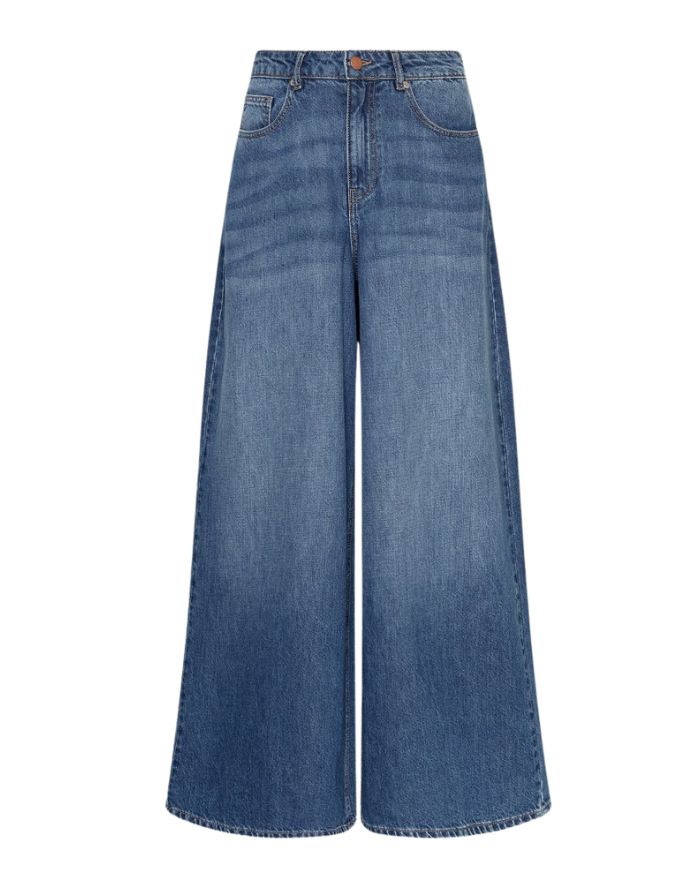 MSCH Copenhagen Jeans Turig Alena Mid Blue Wash mit extra weitem Bein.