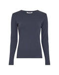 Blaues Langarmshirt Kickie Rasmia von MSCH Copenhagen in India Ink mit feiner Rippstruktur, Rundhalsausschnitt und körpernaher Passform.