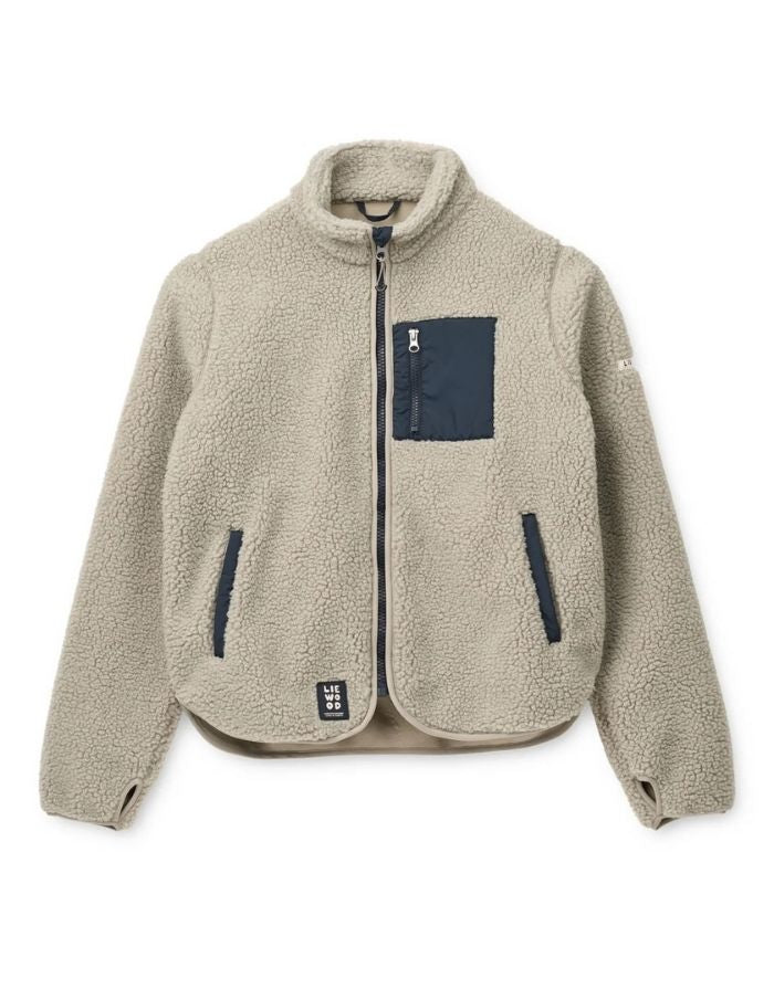 Liewood Nelson Fleecejacke Mist für Erwachsene mit Stehkragen und Fronttaschen aus recyceltem Polyester.