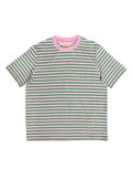 Popeia T-Shirt aus Bio-Baumwolle in Pink und Grün gestreift mit relaxed Fit und „Kindness“-Detail im Nacken.