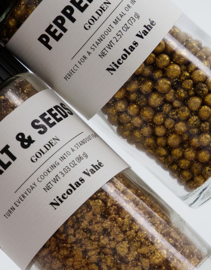Nicolas Vahé Geschenkbox Golden Mix mit goldener Pfeffermischung und goldenem Salz-Saaten-Mix.
