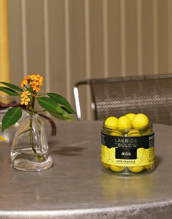 Lakrids by Bülow Lime Crackle – Lakritz mit weißer Schokolade, Limette und knackigem Zuckermantel.