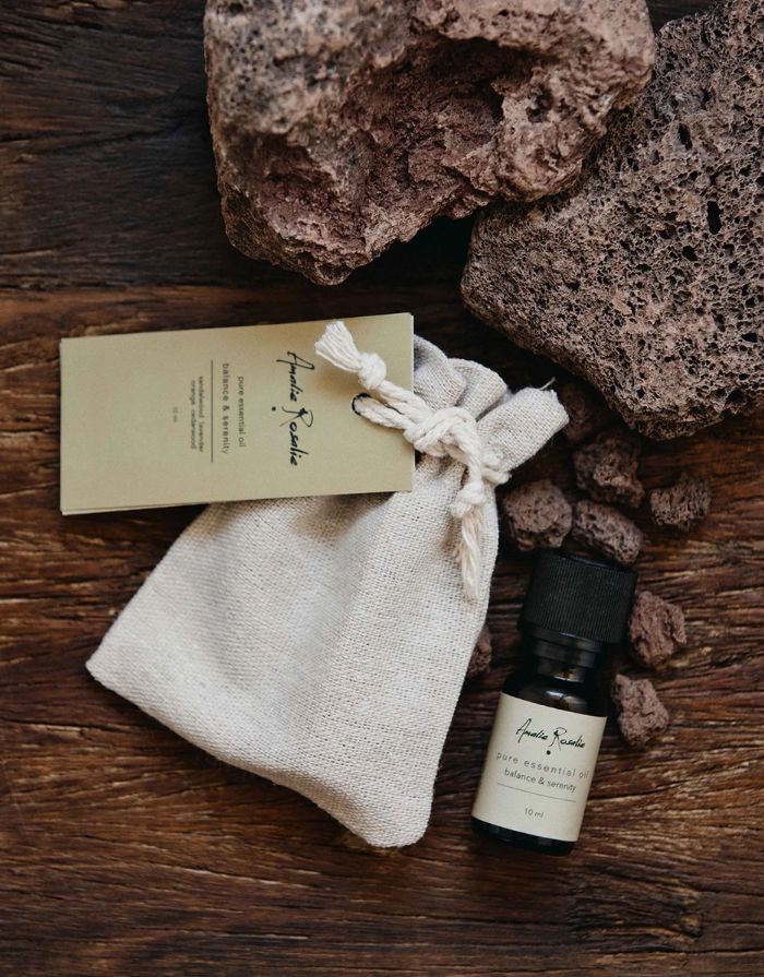 Amalie Rosalie ätherische Ölmischung Balance und Gelassenheit mit Sandelholz, Lavendel und Orange im Geschenksack