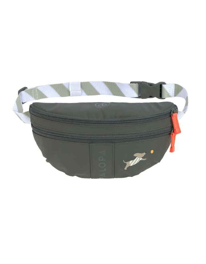 Mini Leckerlibeutel Enja in Dunkelgrün – robuste Bauchtasche für Kinder (3–8 Jahre) mit separatem Leckerli-Fach und Kotbeutelspender. Ideal für Hundespaziergänge im kindgerechten Design.