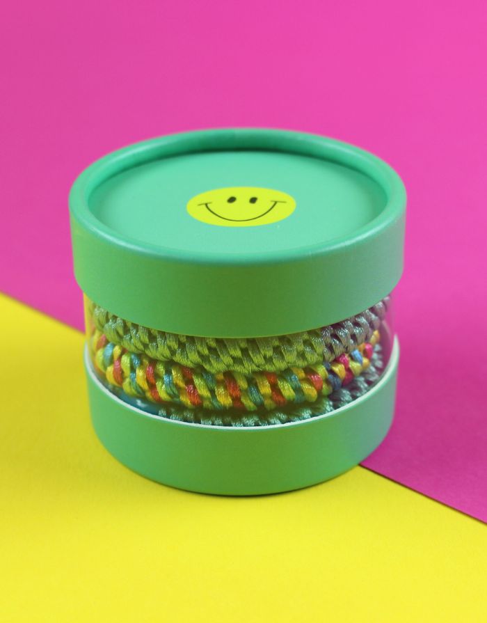 Ava & Yves Haargummi-Set Mint/Gelb – 4 elastische Haargummis in runder Geschenkbox mit Smiley.