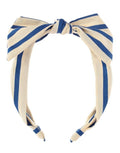  Riviera Stripe Haarband von Rockahula mit blau-naturfarbenem Streifenmuster und handgebundener Schleife.