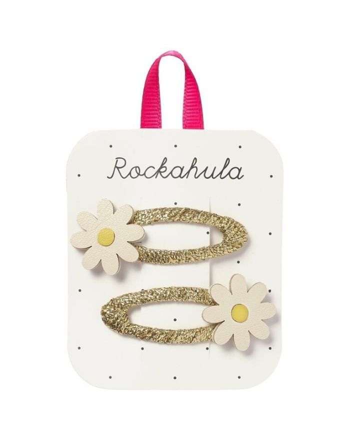 Daisy Daisy Haarspangen von Rockahula mit Gänseblumen auf goldglitzernden, stoffbezogenen Klickspangen.