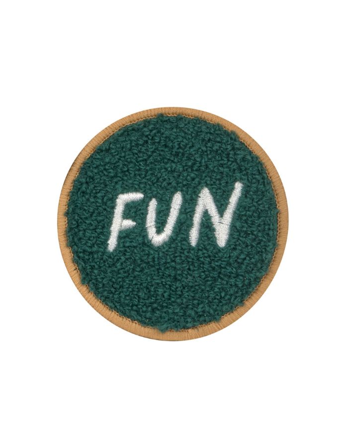 LÄSSIG Patches Set Little Gang Smile Fun mit Smiley- und FUN-Motiv aus 100 % Polyester, zum individuellen Gestalten von Taschen und Rucksäcken.