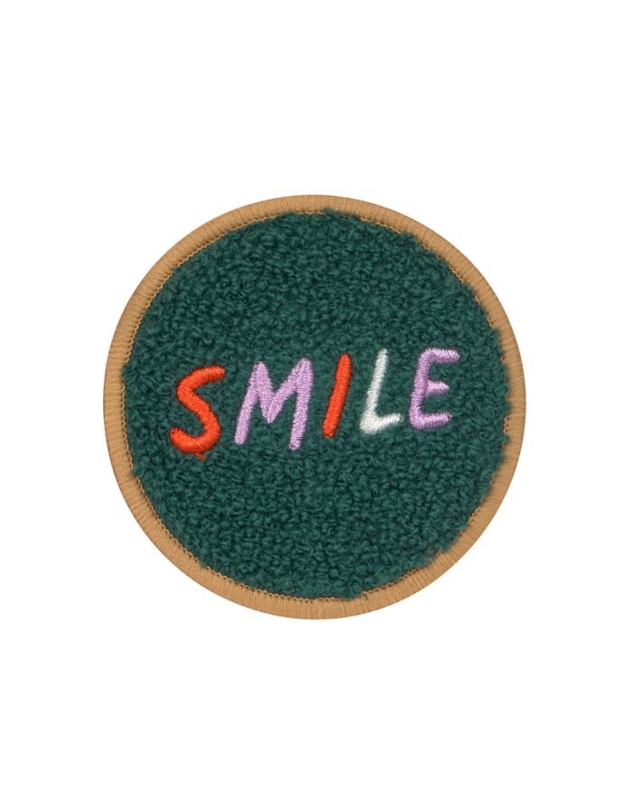 LÄSSIG Patches Set Little Gang Smile Heart mit Smiley- und FUN-Motiv aus 100 % Polyester, zum individuellen Gestalten von Taschen und Rucksäcken.