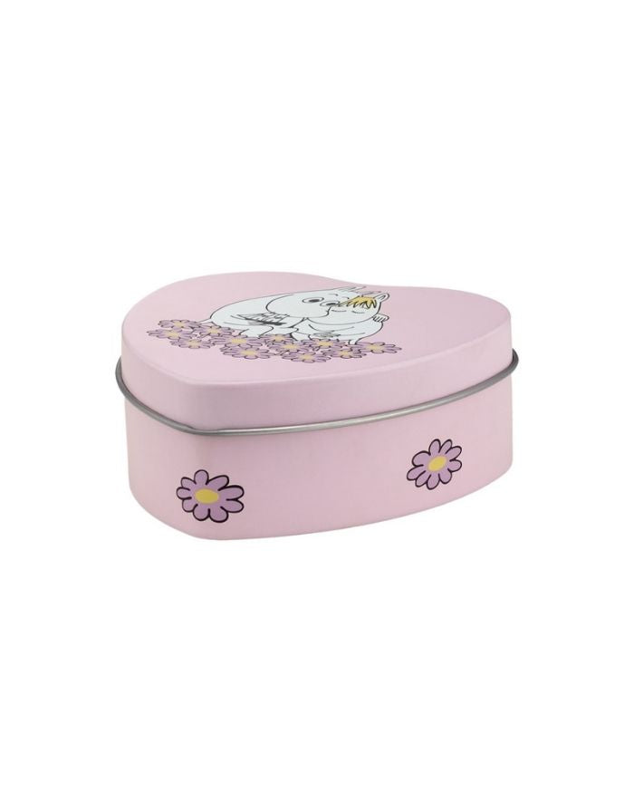 Muurla Metalldose Moomin Together in Rosa in Herzform mit floralen Details und Moomin-Motiv.