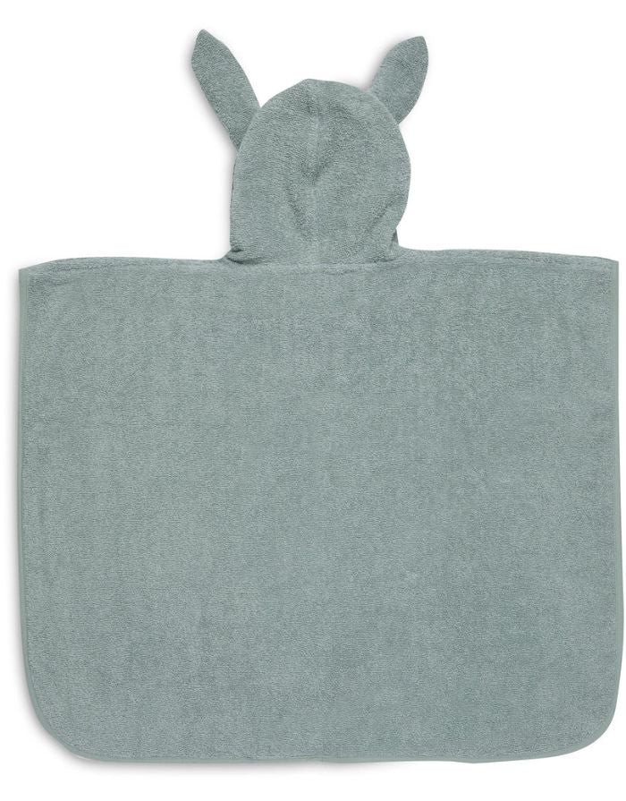 Jollein Badeponcho aus weichem Baumwollfrottee in der Farbe Ash Green mit Kapuze.