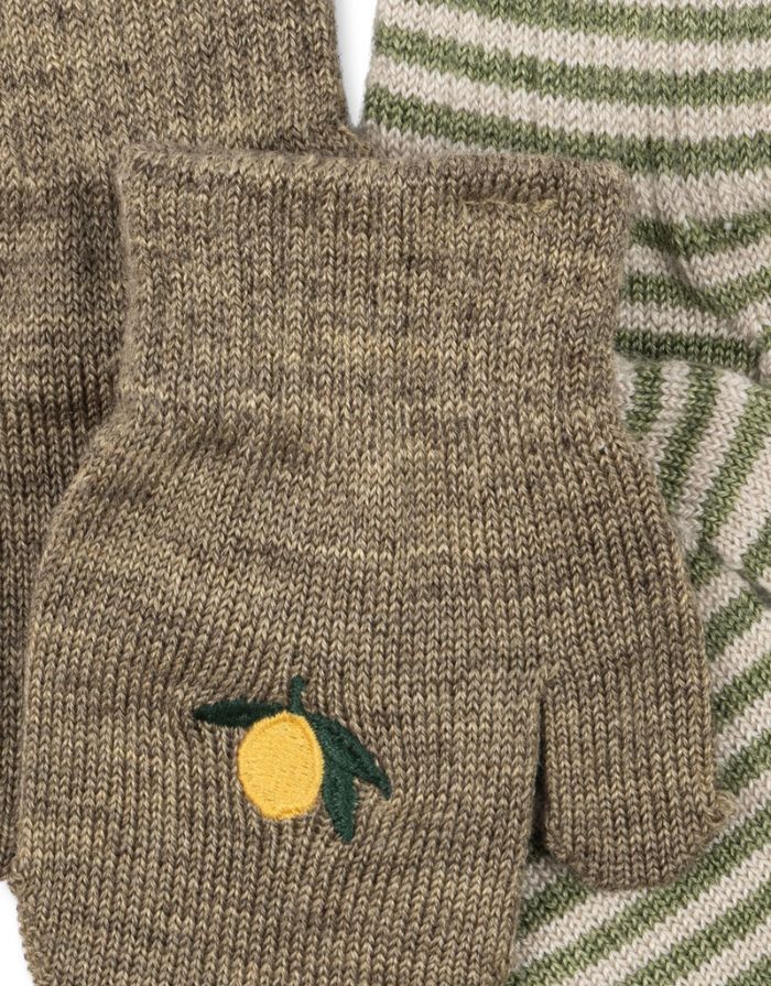 Kinderfäustlinge von Konges Sløjd im 2er-Pack in Lemon/Stripe aus Wollmischung mit Daumeneinsatz.