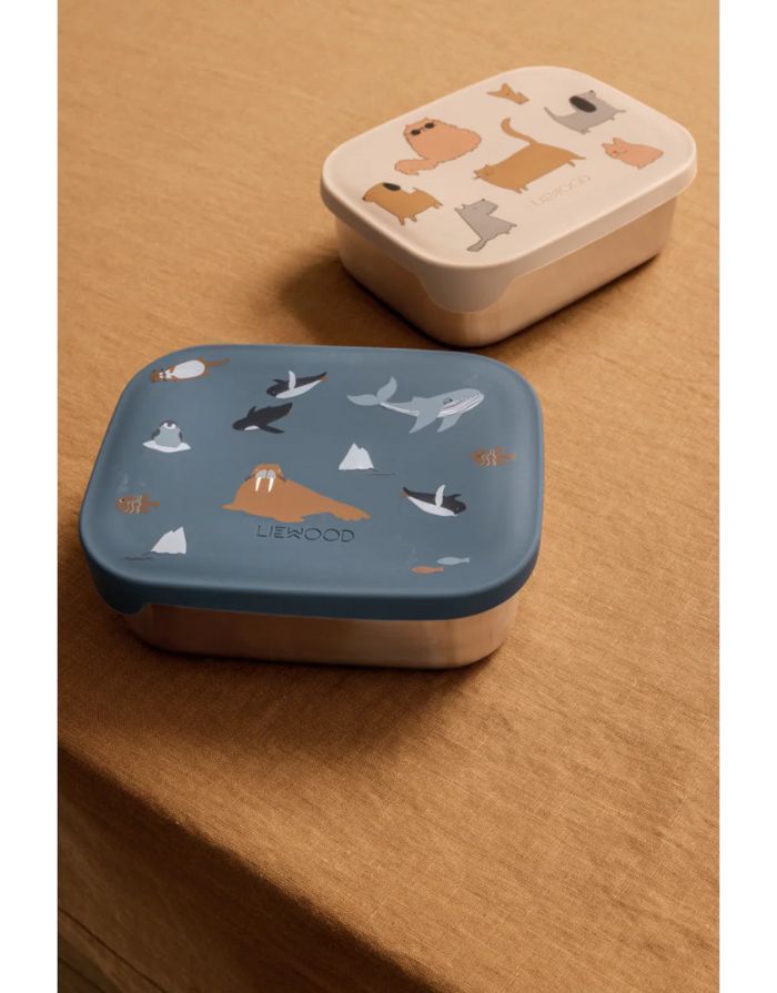  Liewood Arthur Lunchbox Arctic Sea/Ocean View aus Edelstahl mit flexiblem Silikondeckel und drei Fächern.
