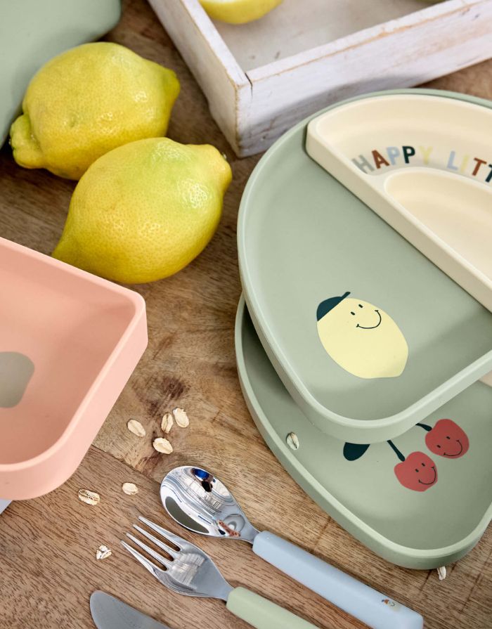 LÄSSIG Menüteller Kinder Silikon 3er Set Happy Fruits Kirsche, Regenbogenform, BPA-frei, stapelbar, bruchfest, spülmaschinen- und mikrowellengeeignet.