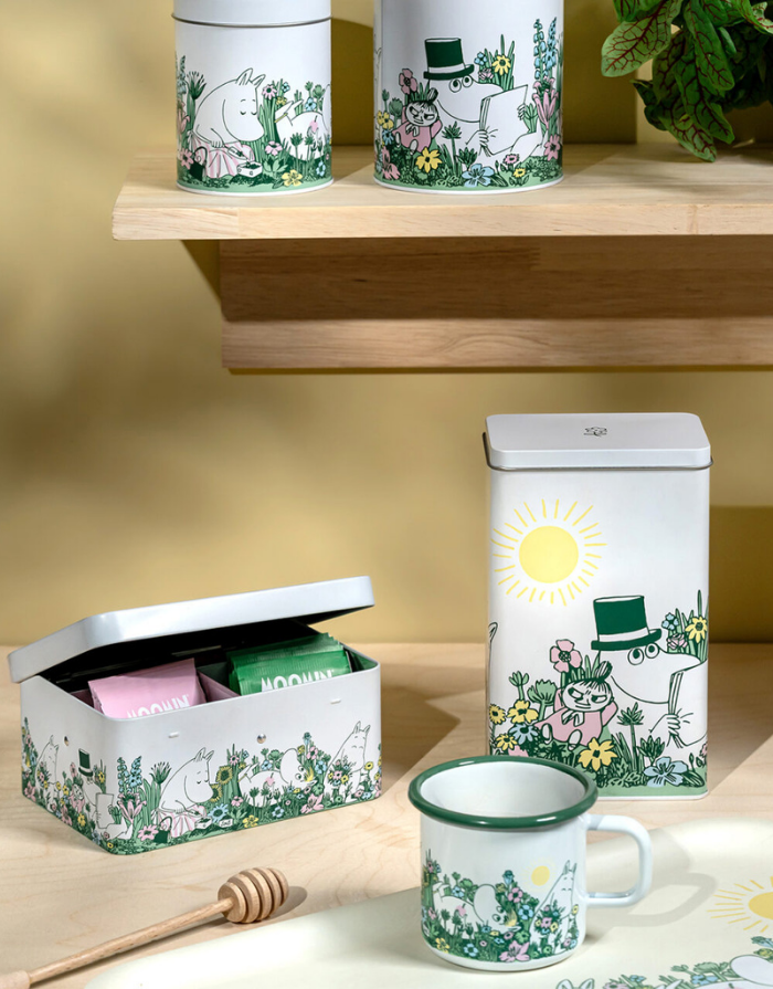 Muurla Moomin Teedose In the Garden mit vier Fächern und farbenfrohem Muminmotiv