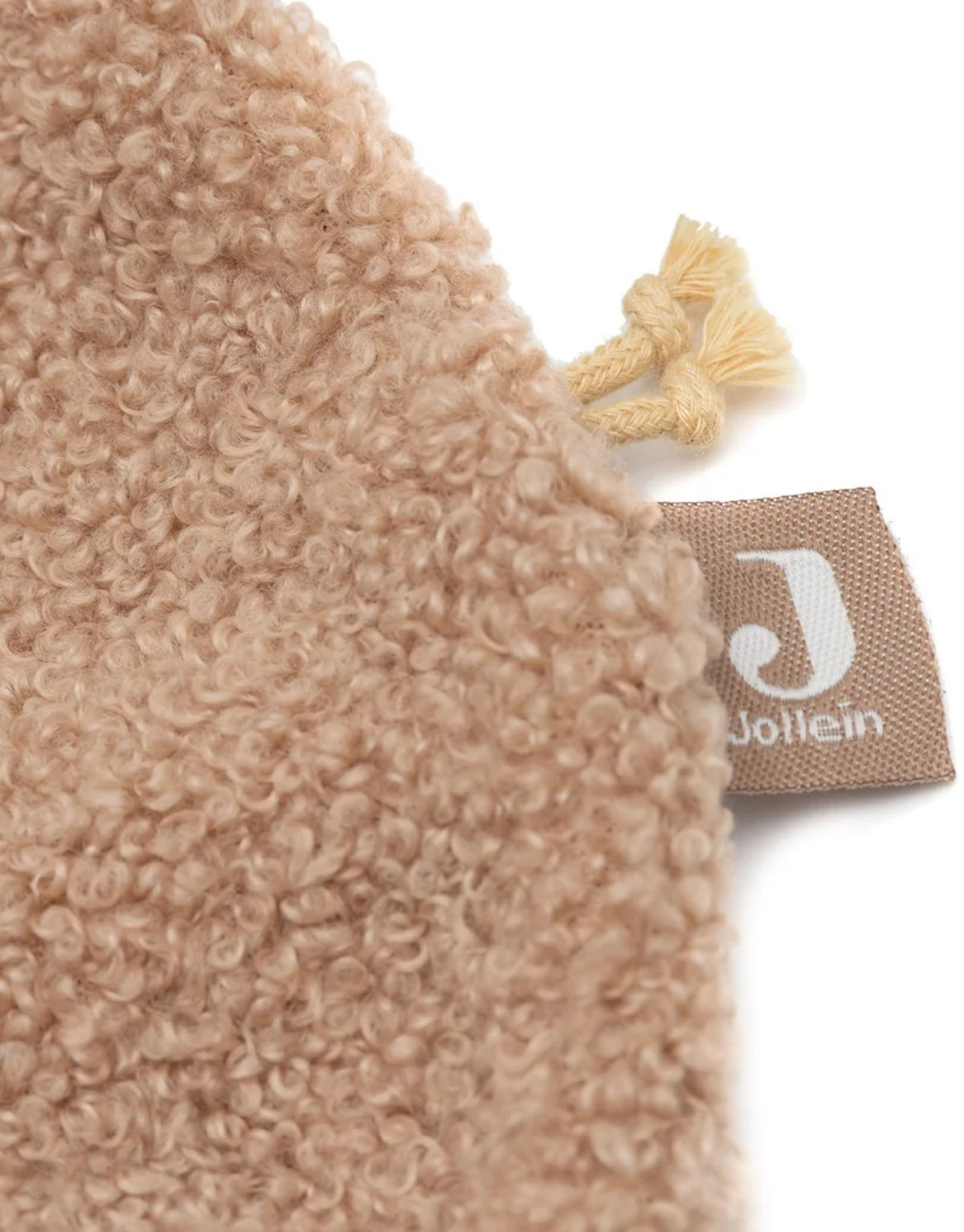 Schnuffeltuch Animal Friends Diego von Jollein in Hundeform aus weichem Rippstoff in Biscuit mit braunen Bouclé-Details und Schnullerschlaufe.