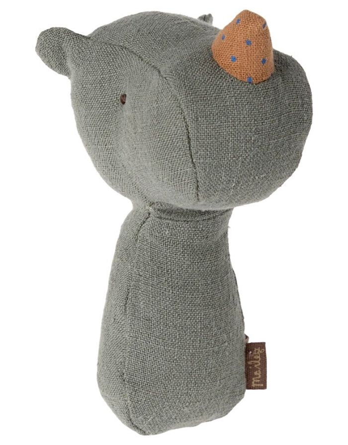Maileg Lullaby Friends Nashorn Rassel Kiefer aus Leinen für Babys, weiches Babyspielzeug mit Rasselgeräusch in Geschenkbox