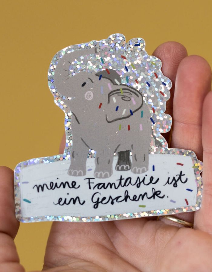 Glitzersticker von Liesels Wicht mit liebevollem Motiv und motivierender Botschaft für Kinder auf glänzendem Glitzervinyl.