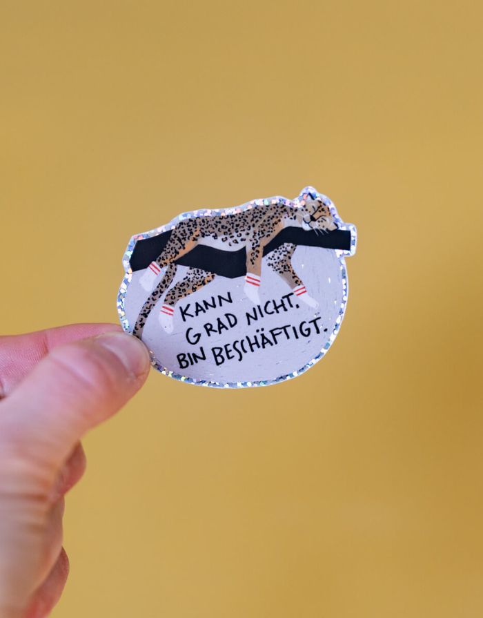 Glitzersticker von Liesels Wicht mit liebevollem Motiv und motivierender Botschaft für Kinder auf glänzendem Glitzervinyl.