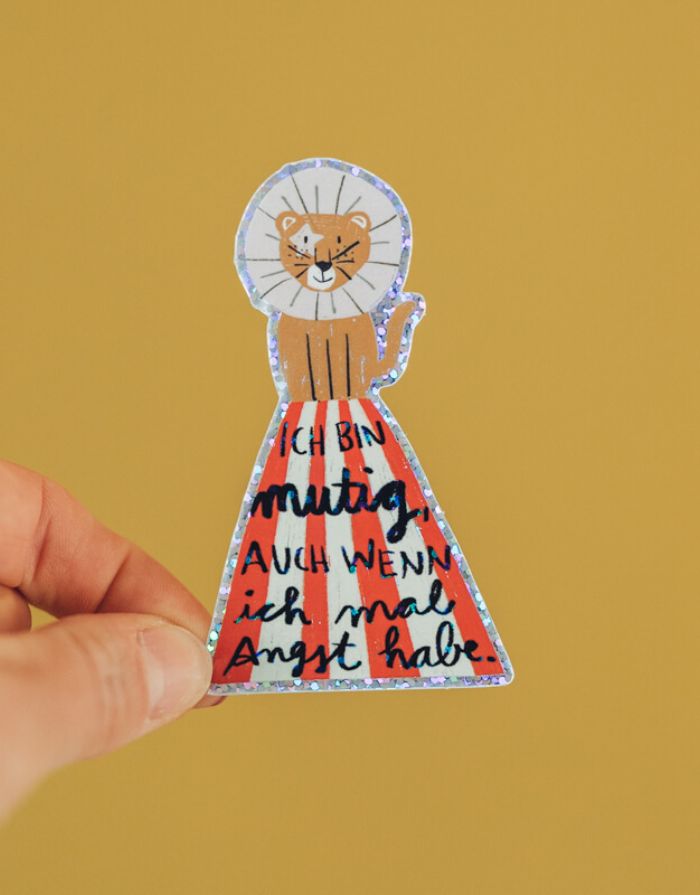 Glitzersticker von Liesels Wicht mit liebevollem Motiv und motivierender Botschaft für Kinder auf glänzendem Glitzervinyl.
