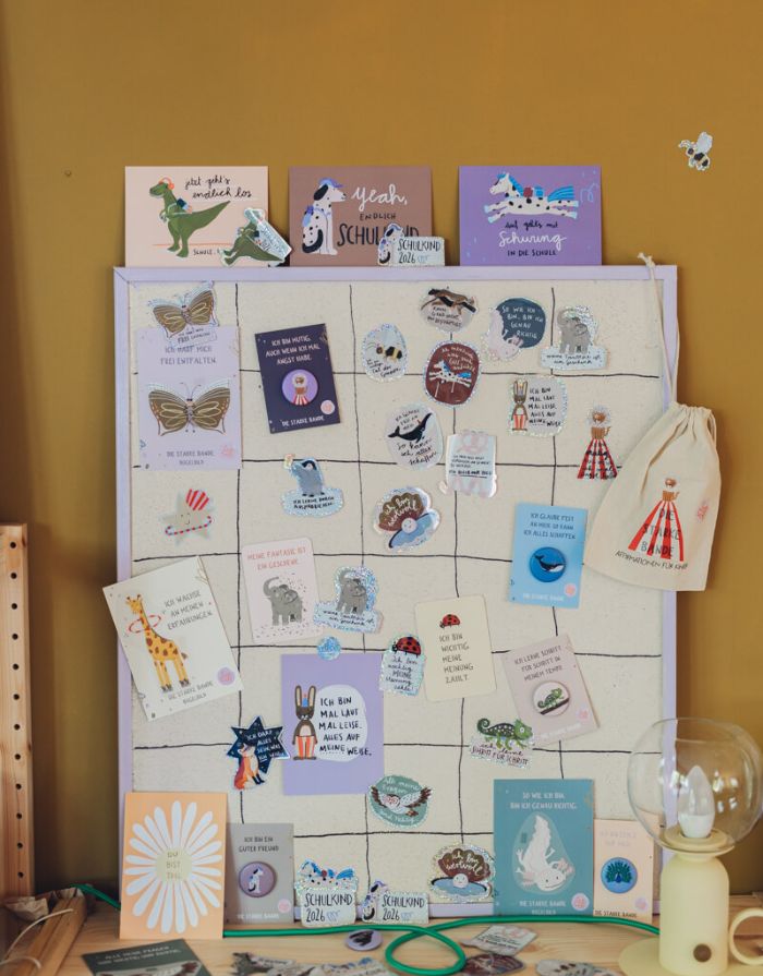 Glitzersticker von Liesels Wicht mit liebevollem Motiv und motivierender Botschaft für Kinder auf glänzendem Glitzervinyl.