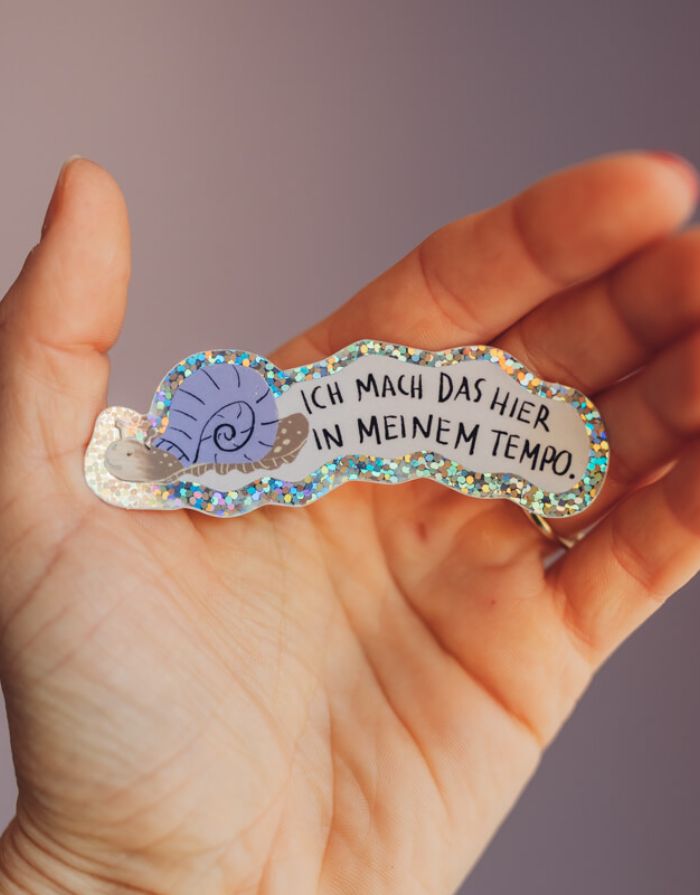 Glitzersticker von Liesels Wicht mit liebevollem Motiv und motivierender Botschaft für Kinder auf glänzendem Glitzervinyl.