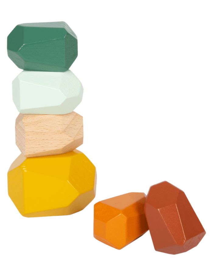 18 naturfarbene Balanciersteine Safari aus Holz von small foot, verschiedene Größen und unregelmäßige Formen, ideal zum Stapeln und Balancieren.
