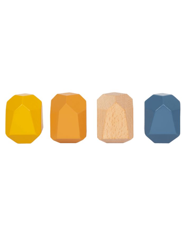 18 naturfarbene Balanciersteine Safari aus Holz von small foot, verschiedene Größen und unregelmäßige Formen, ideal zum Stapeln und Balancieren.